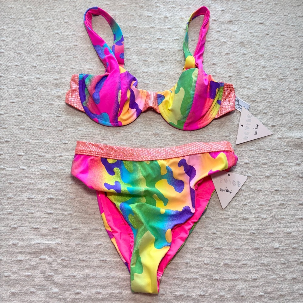 Dippin' Daisy's NWT Festival Rainbow Bikini Size M